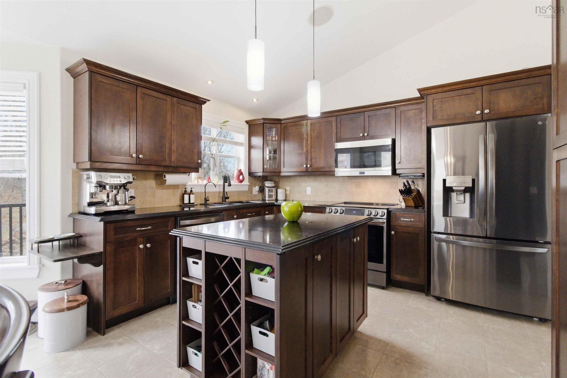 301 Preakness Crescent, Fall River, NS
