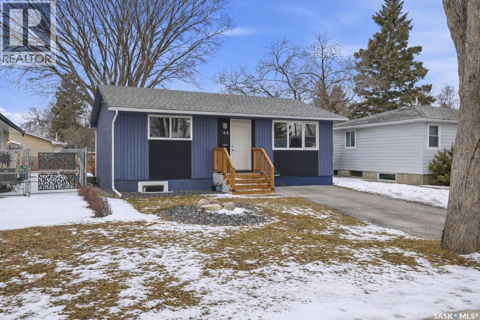 68 Young Crescent, Regina, SK - Outdoor