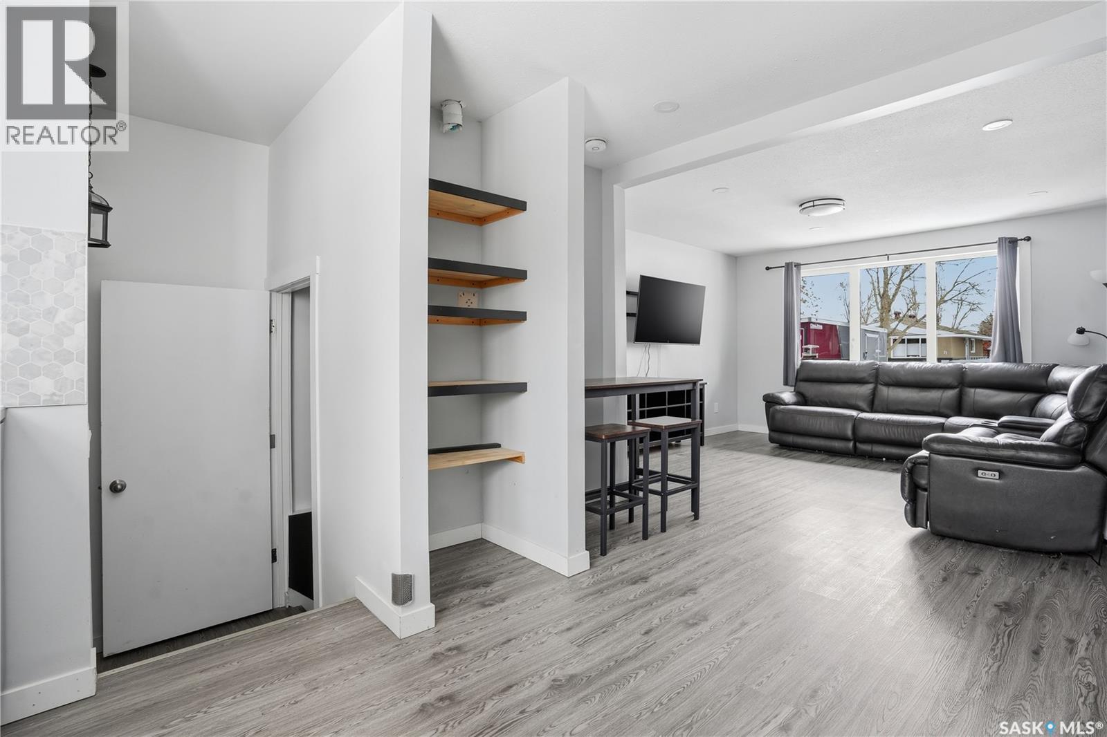 68 Young Crescent, Regina, SK - Indoor