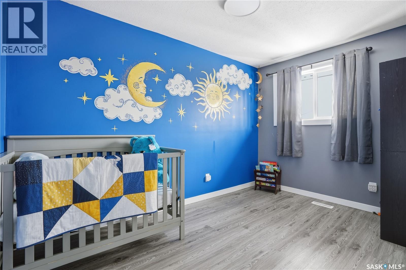 68 Young Crescent, Regina, SK - Indoor Photo Showing Bedroom
