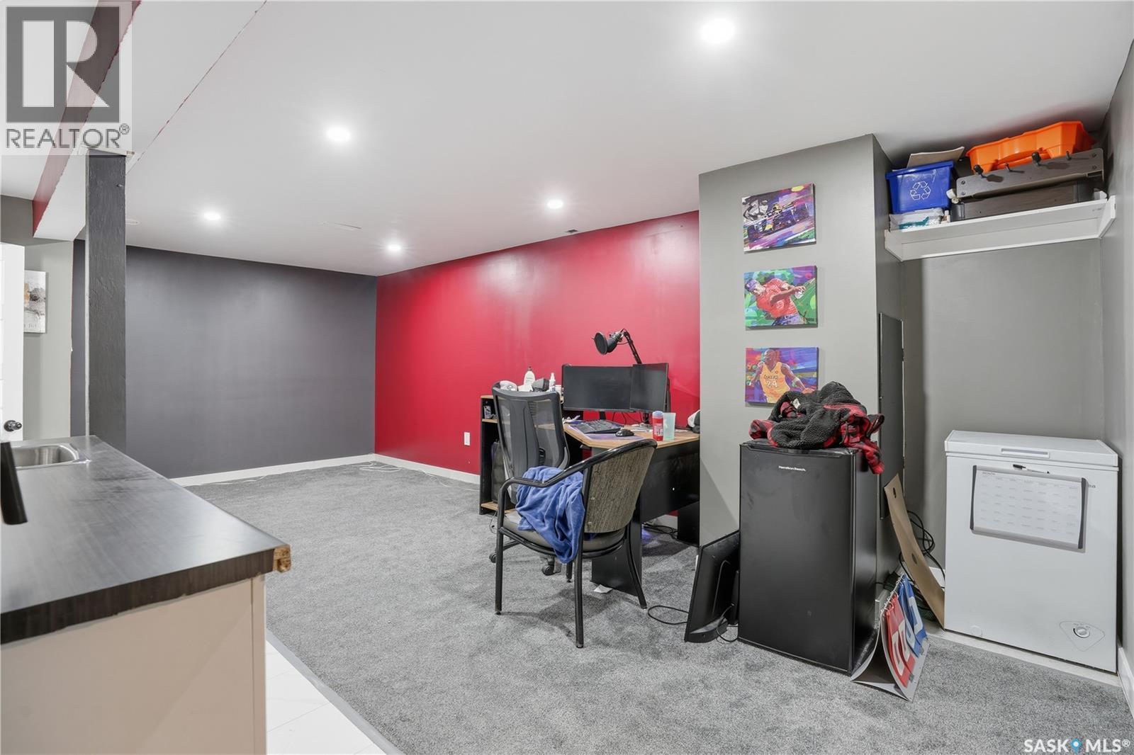 68 Young Crescent, Regina, SK - Indoor