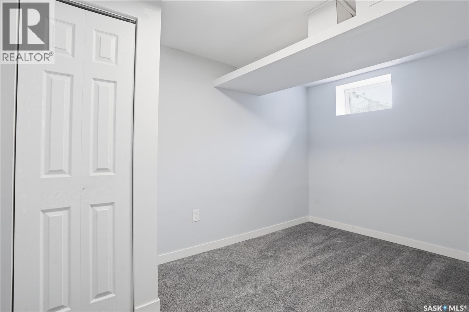 68 Young Crescent, Regina, SK - Indoor Photo Showing Other Room