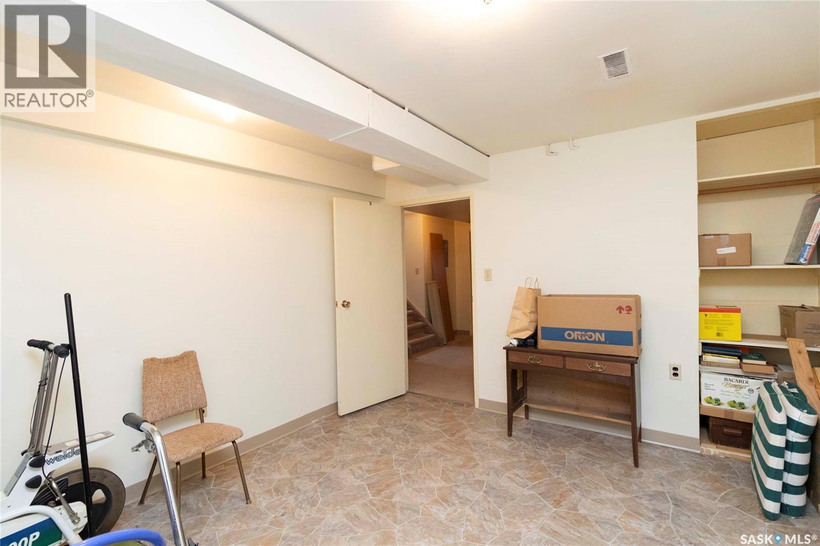 24 Anderson Crescent, Saskatoon, SK - Indoor