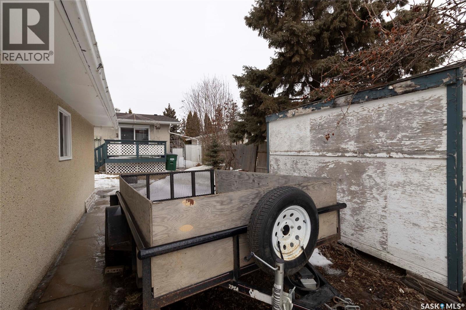 24 Anderson Crescent, Saskatoon, SK - Outdoor