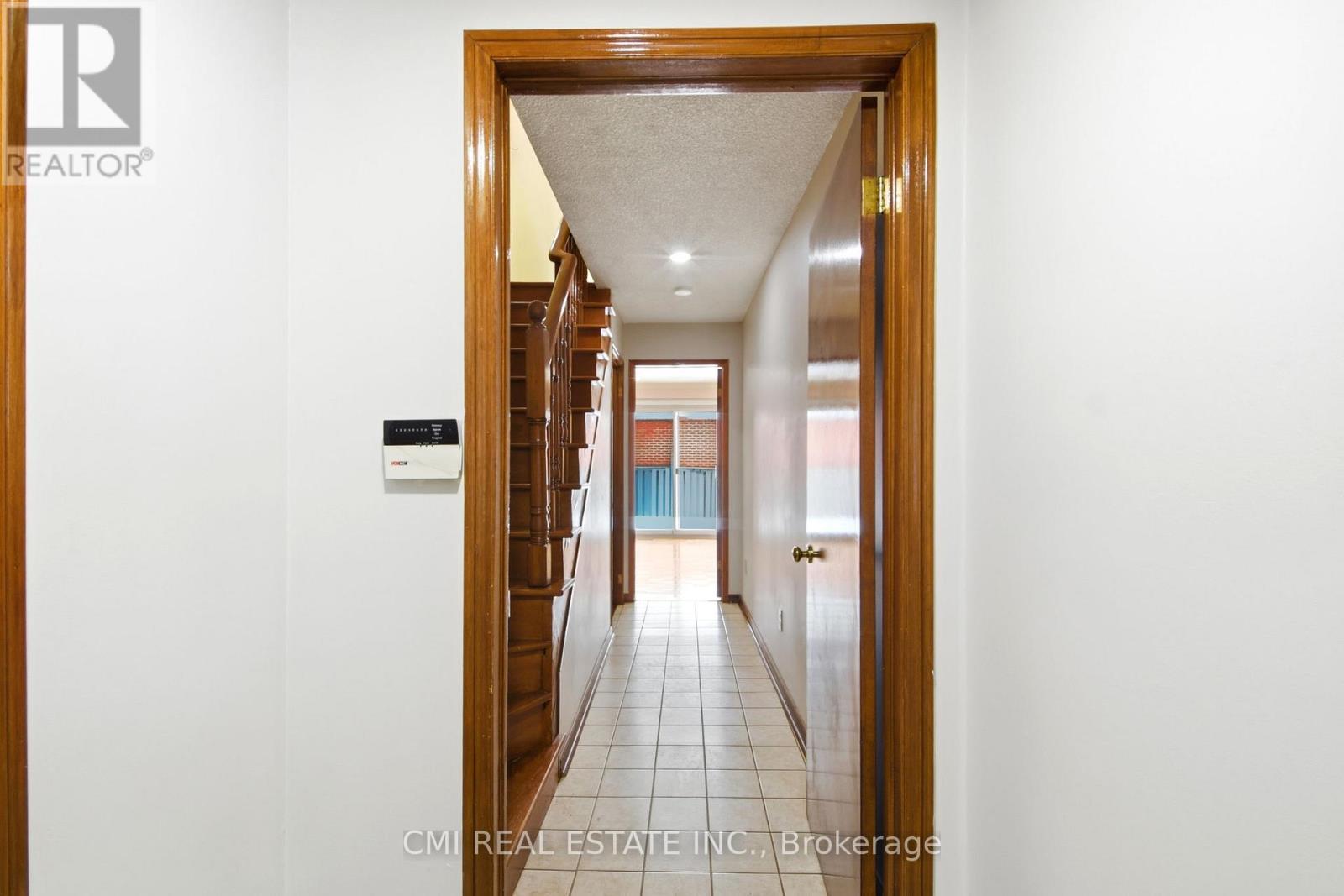 3 Forest Point Drive, Toronto, ON - Indoor Photo Showing Other Room