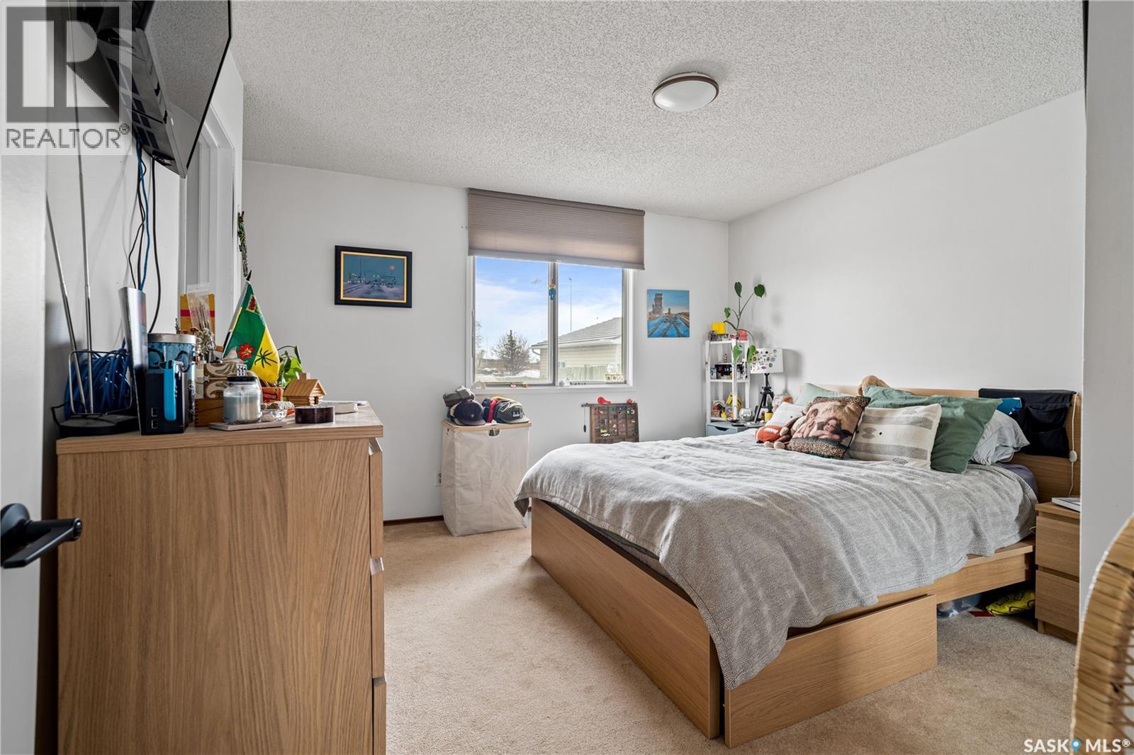 78 Wood Crescent, Regina, SK - Indoor Photo Showing Bedroom