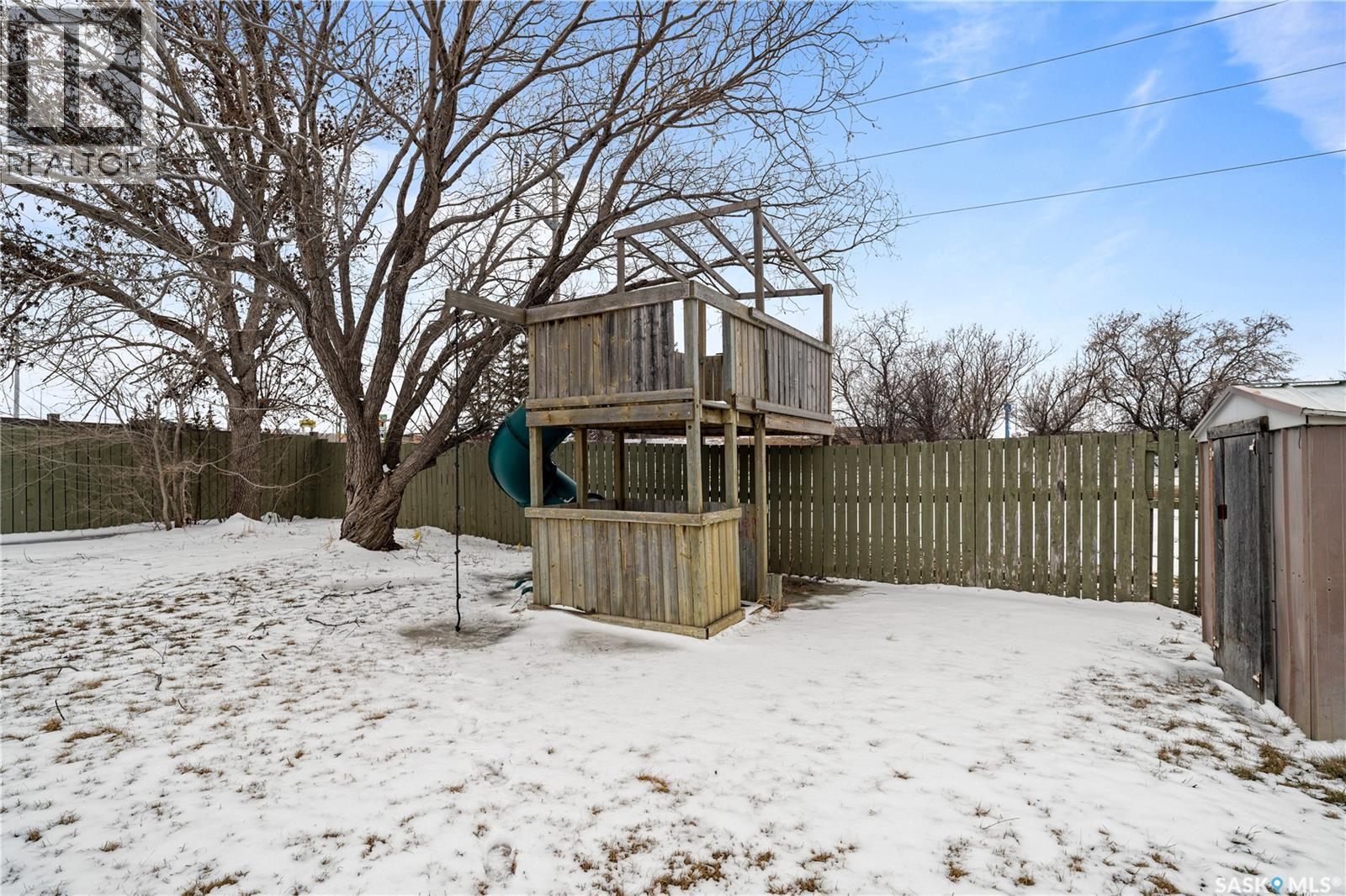 78 Wood Crescent, Regina, SK - Outdoor