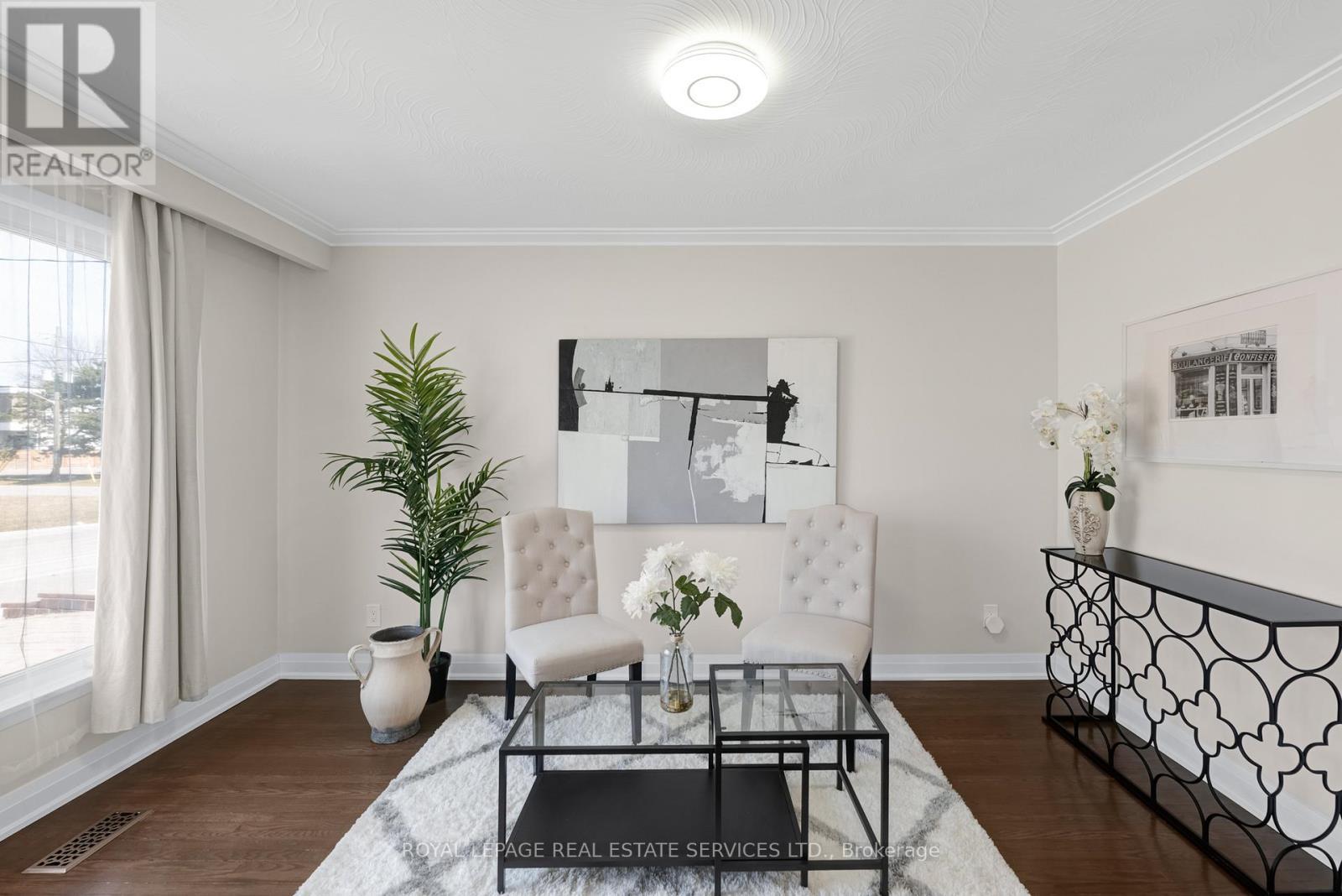 1038 Alexandra Avenue, Mississauga, ON - Indoor