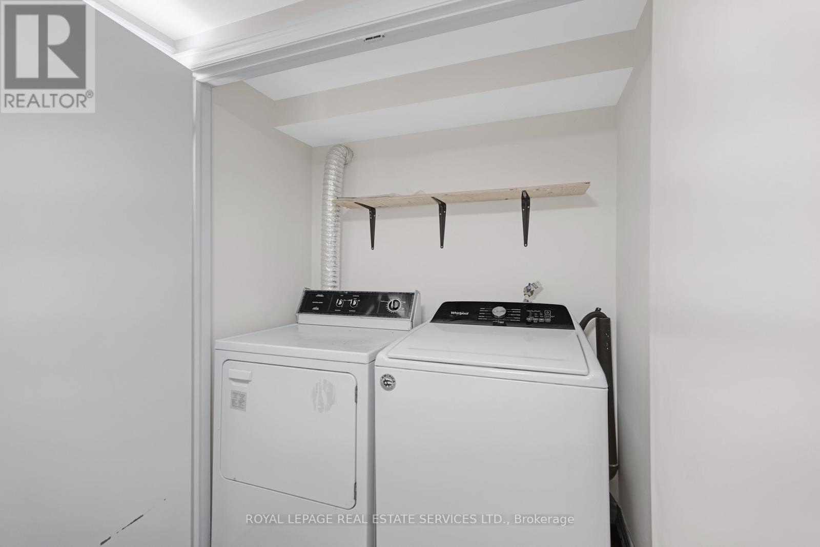 1038 Alexandra Avenue, Mississauga, ON - Indoor Photo Showing Laundry Room
