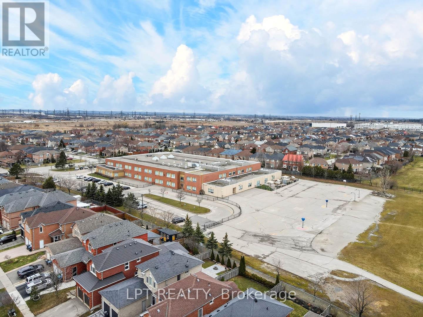 3753 Densbury Drive, Mississauga, ON - Outdoor With View
