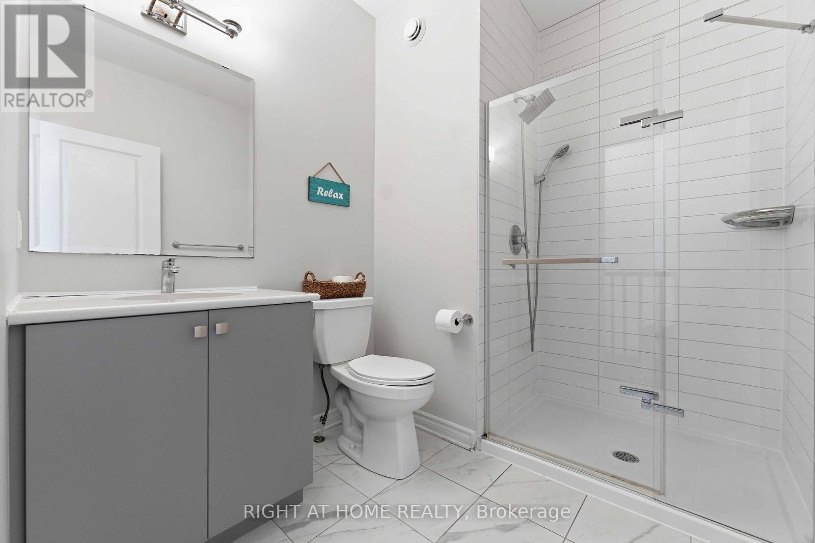 272 Maygrass Way, Ottawa, ON - Indoor Photo Showing Bathroom