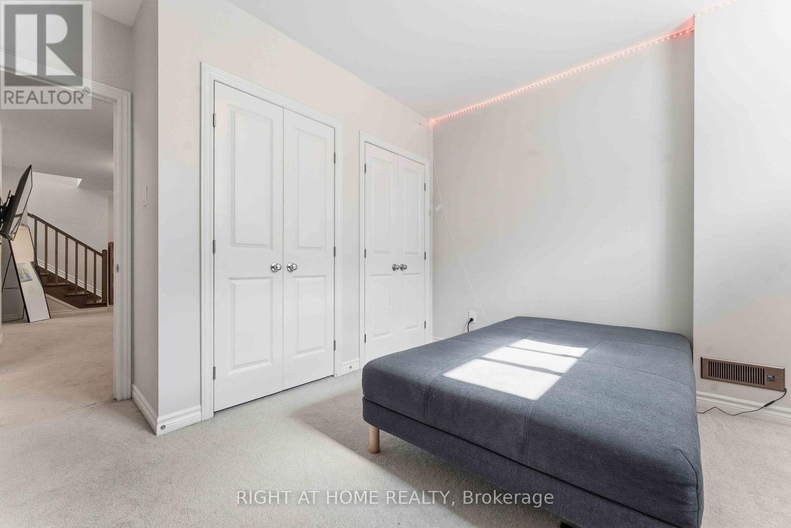 272 Maygrass Way, Ottawa, ON - Indoor Photo Showing Other Room