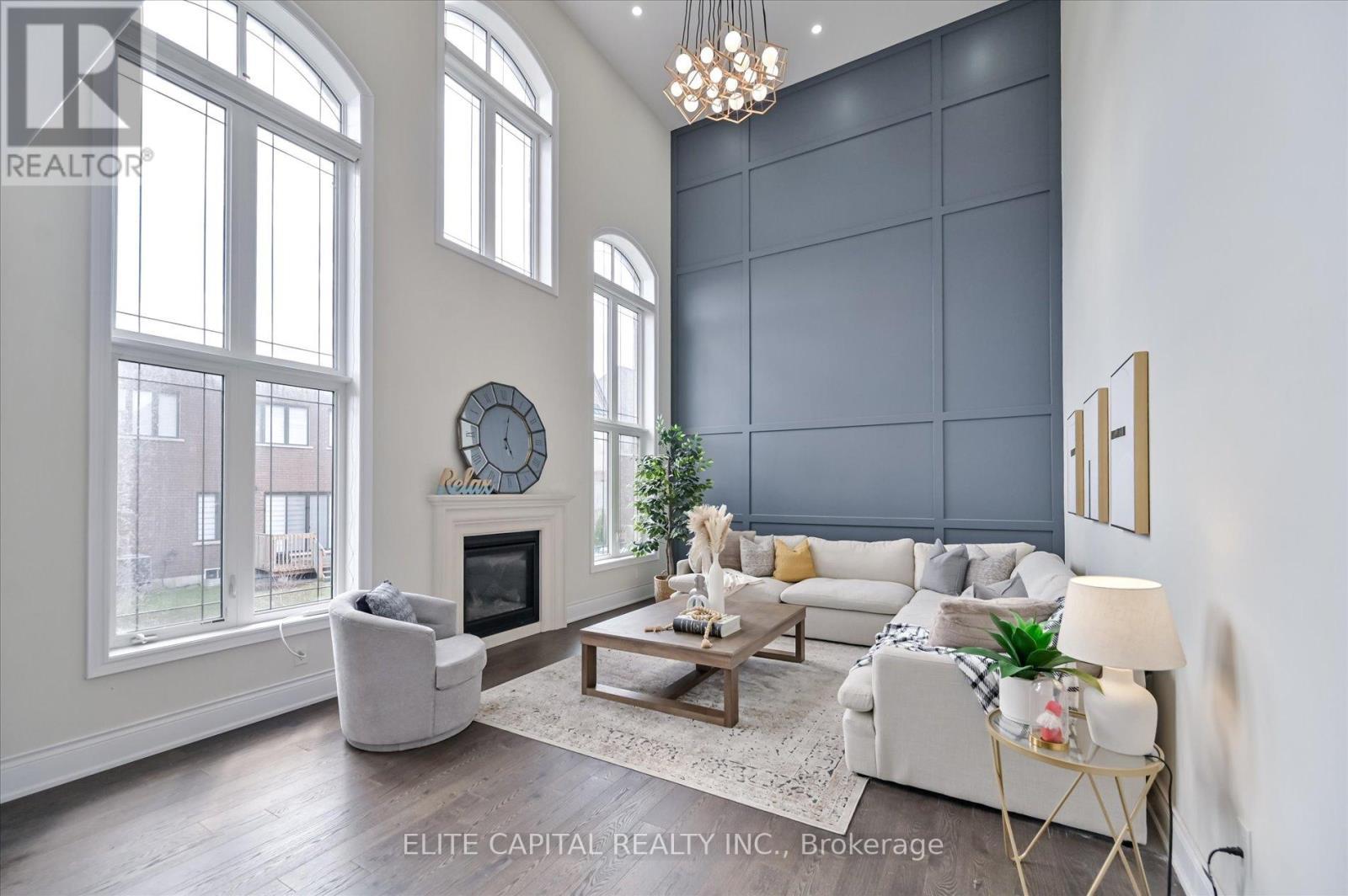 33 Straw Cutter Gate, Vaughan, ON - Indoor With Fireplace