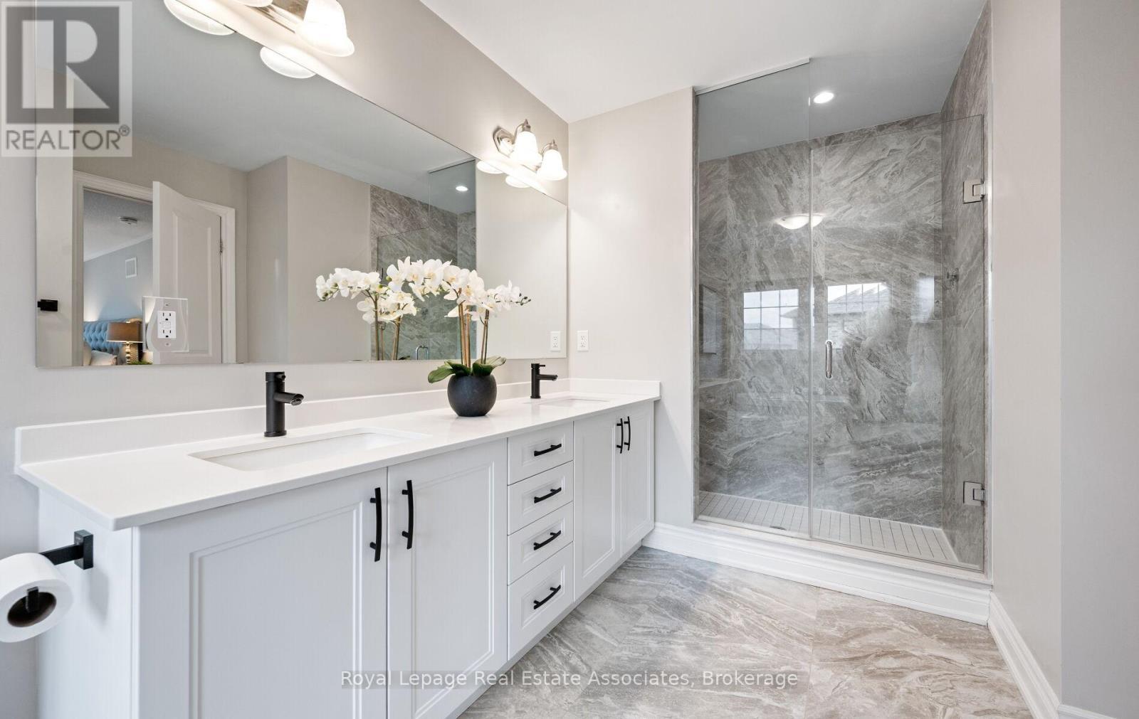 Primary Ensuite - 1285 Raspberry Terrace, Milton, ON - Indoor Photo Showing Bathroom
