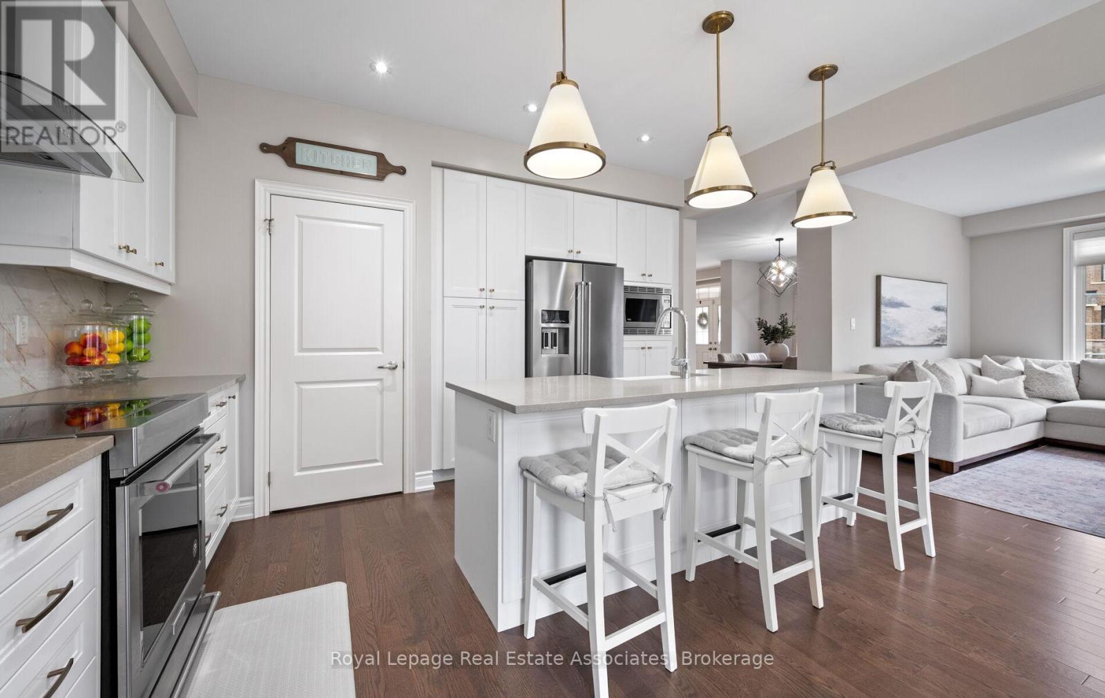 1285 Raspberry Terrace, Milton, ON - Indoor Photo Showing Other Room