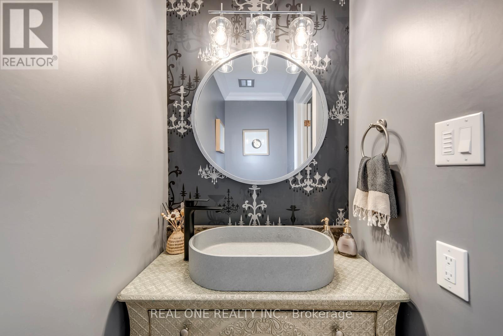 1005 Fair Birch Drive, Mississauga, ON - Indoor Photo Showing Bathroom