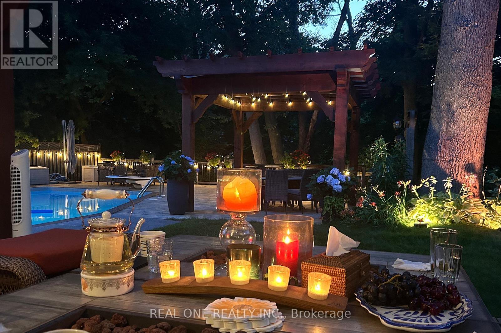 1005 Fair Birch Drive, Mississauga, ON - Outdoor