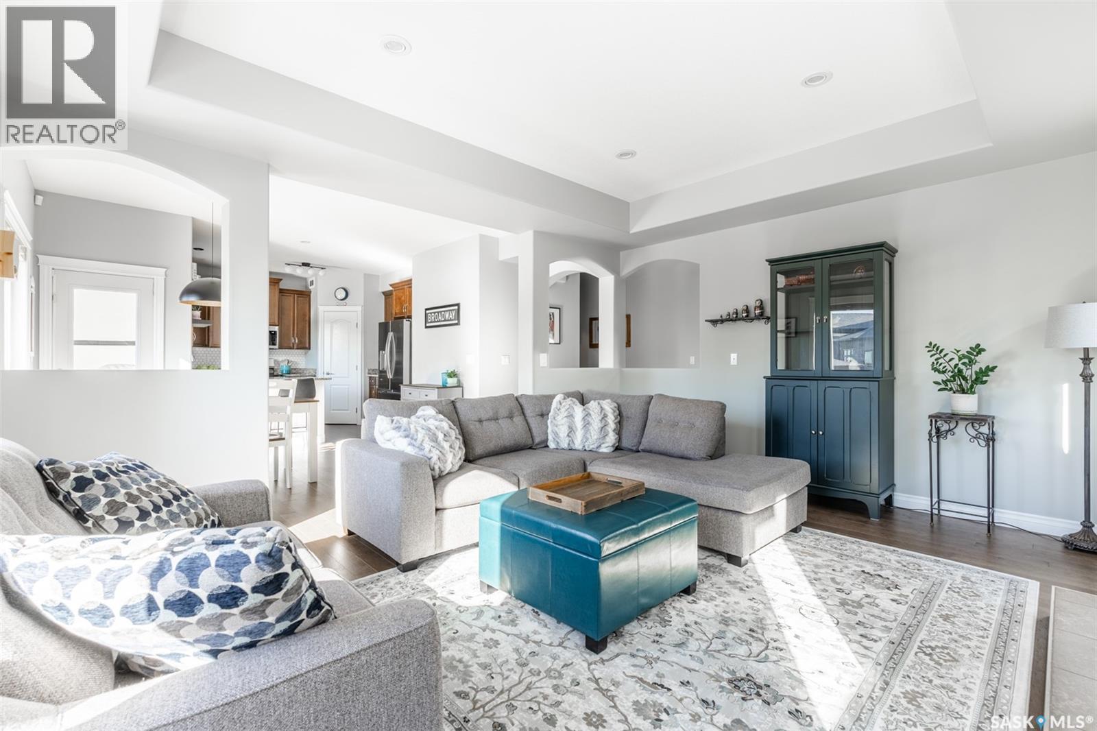 562 Evergreen Boulevard, Saskatoon, SK - Indoor Photo Showing Living Room