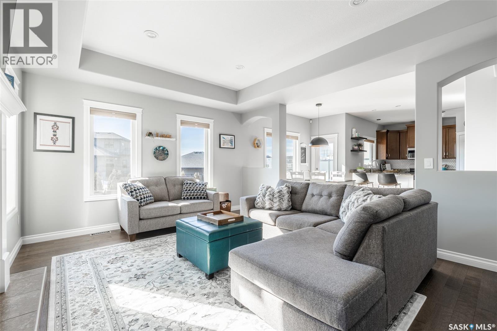 562 Evergreen Boulevard, Saskatoon, SK - Indoor Photo Showing Living Room