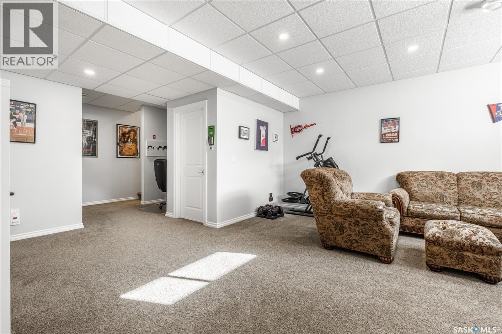 562 Evergreen Boulevard, Saskatoon, SK - Indoor