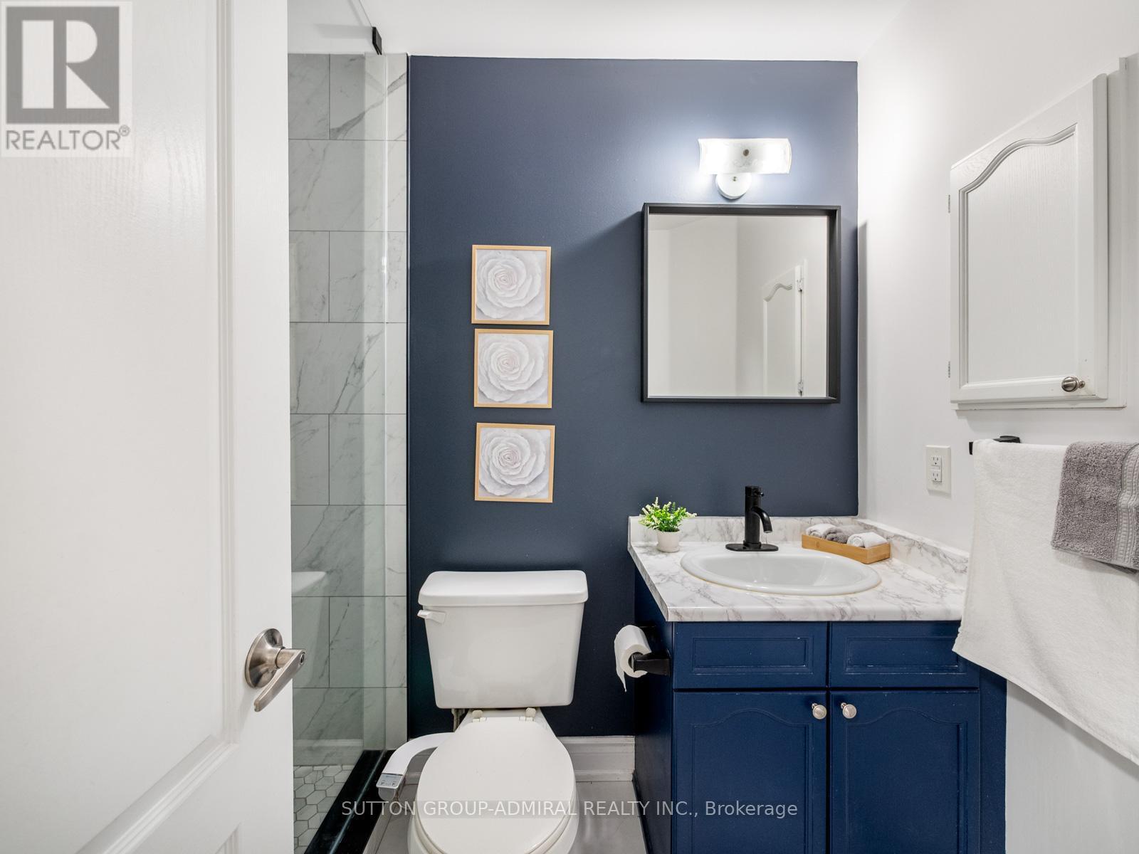 81 Parktree Drive, Vaughan, ON - Indoor Photo Showing Bathroom