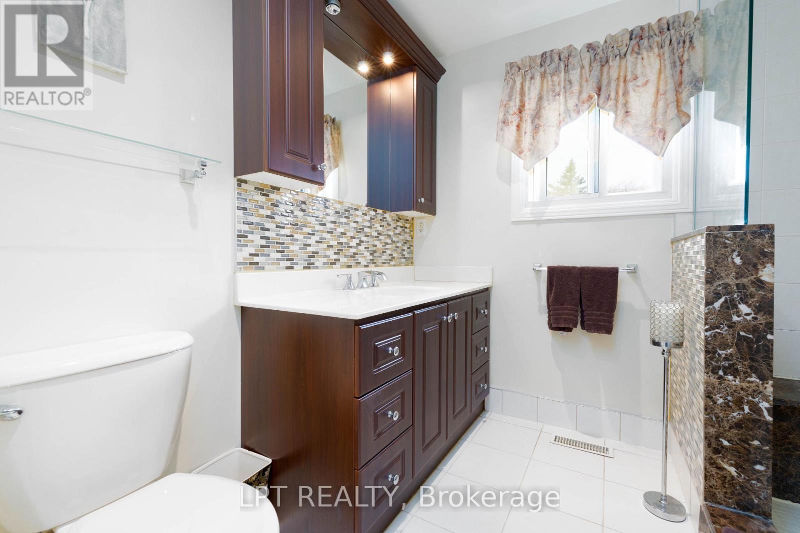 Primary Ensuite - 54 Meyer Circle, Markham, ON - Indoor Photo Showing Bathroom