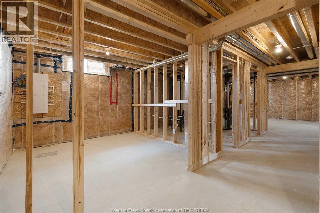 120 Bloomington, Chatham, ON - Indoor Photo Showing Basement