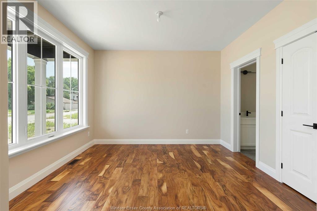 120 Bloomington, Chatham, ON - Indoor Photo Showing Other Room