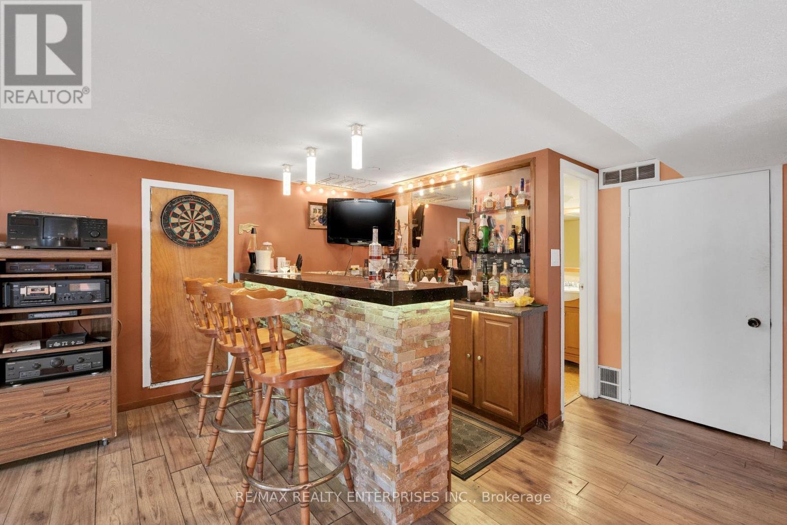 951 Atwater Avenue, Mississauga, ON - Indoor