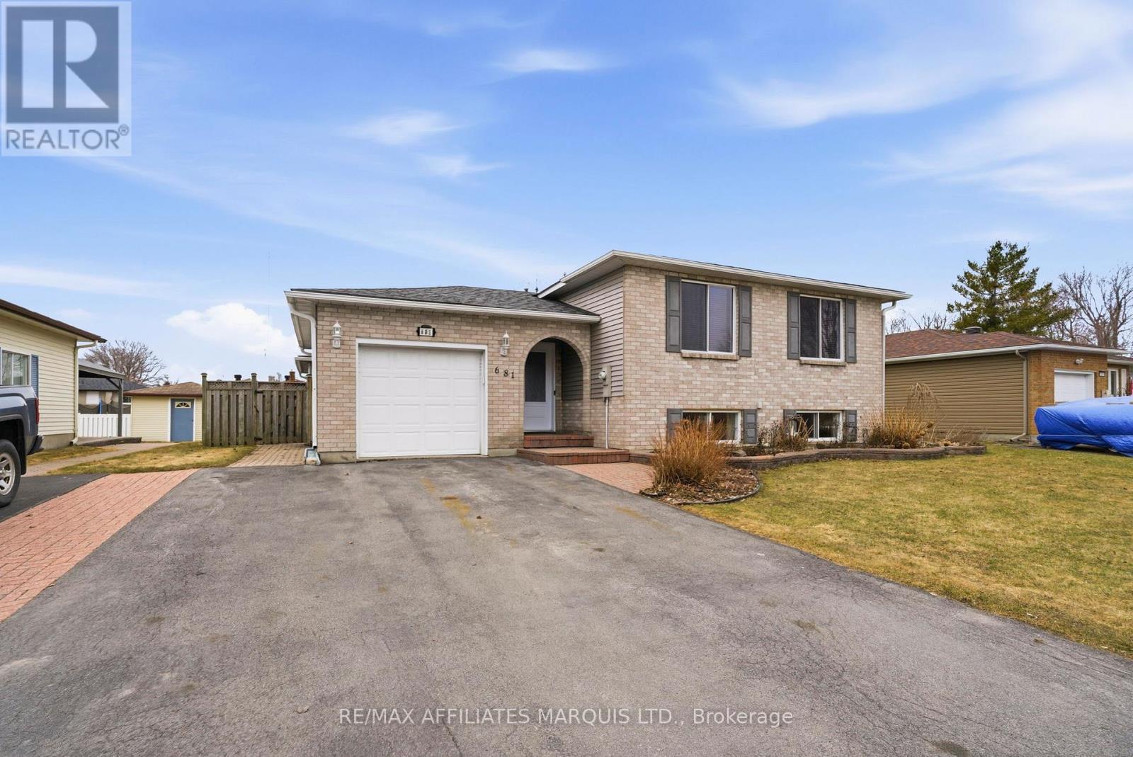 681 Champlain Drive, Cornwall, ON - Outdoor