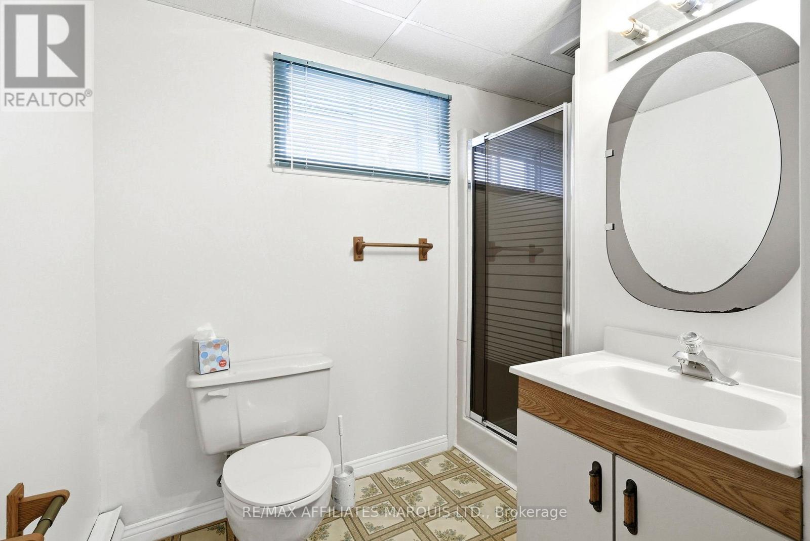 681 Champlain Drive, Cornwall, ON - Indoor Photo Showing Bathroom