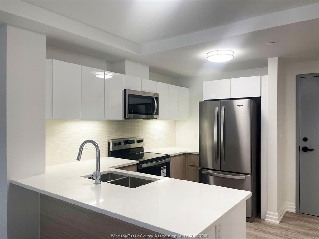112-3320 Stella, Windsor, ON