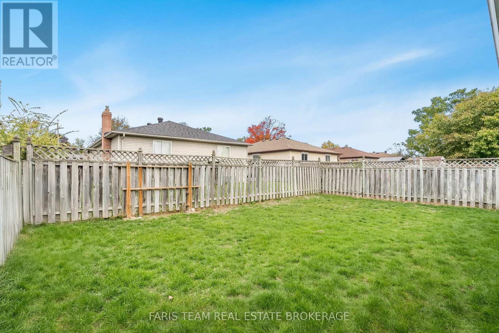 24 Laurie Crescent, Barrie, ON - Outdoor