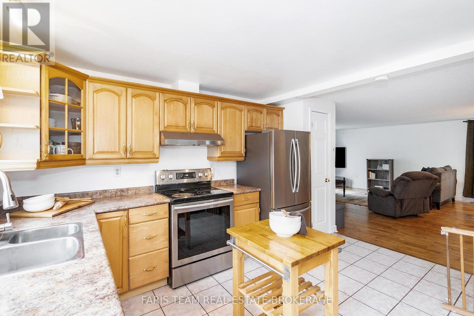 24 Laurie Crescent, Barrie, ON - Indoor Photo Showing Kitchen With Double Sink