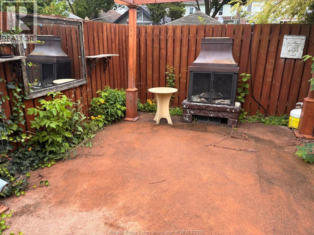 1232 Janette, Windsor, ON - Outdoor