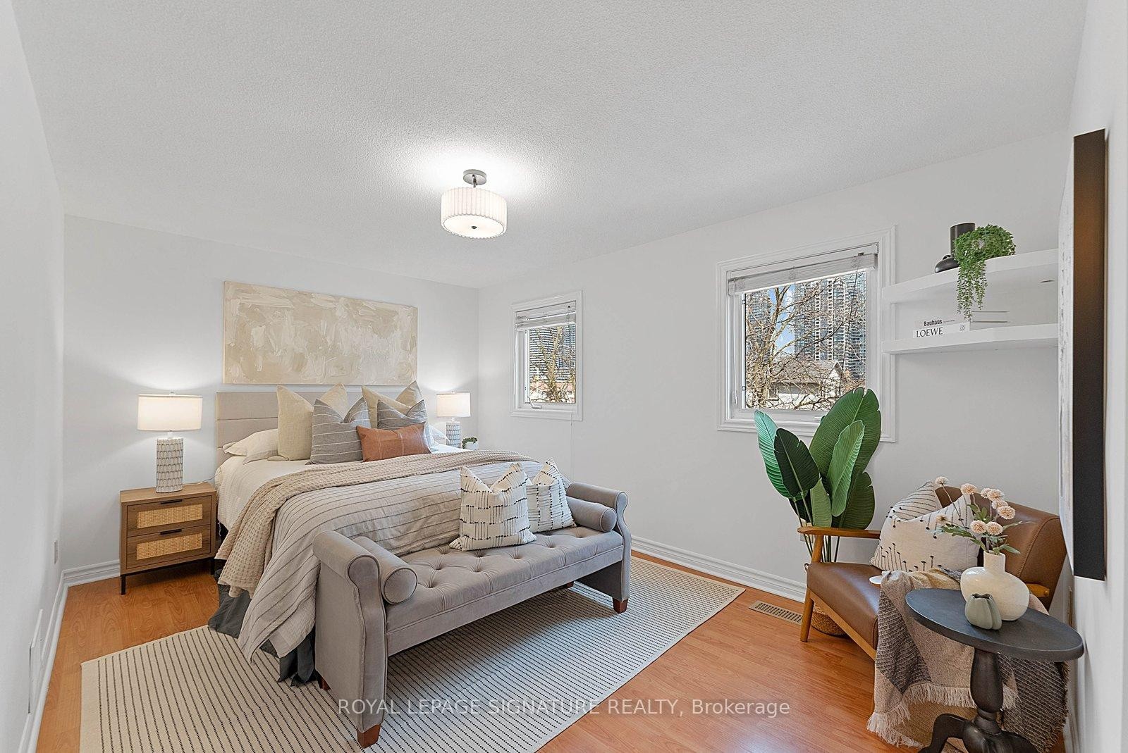 4046 Tea Garden Circle, Mississauga, ON - Indoor Photo Showing Bedroom