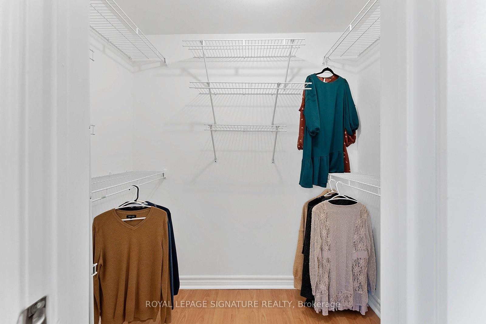 4046 Tea Garden Circle, Mississauga, ON - Indoor With Storage