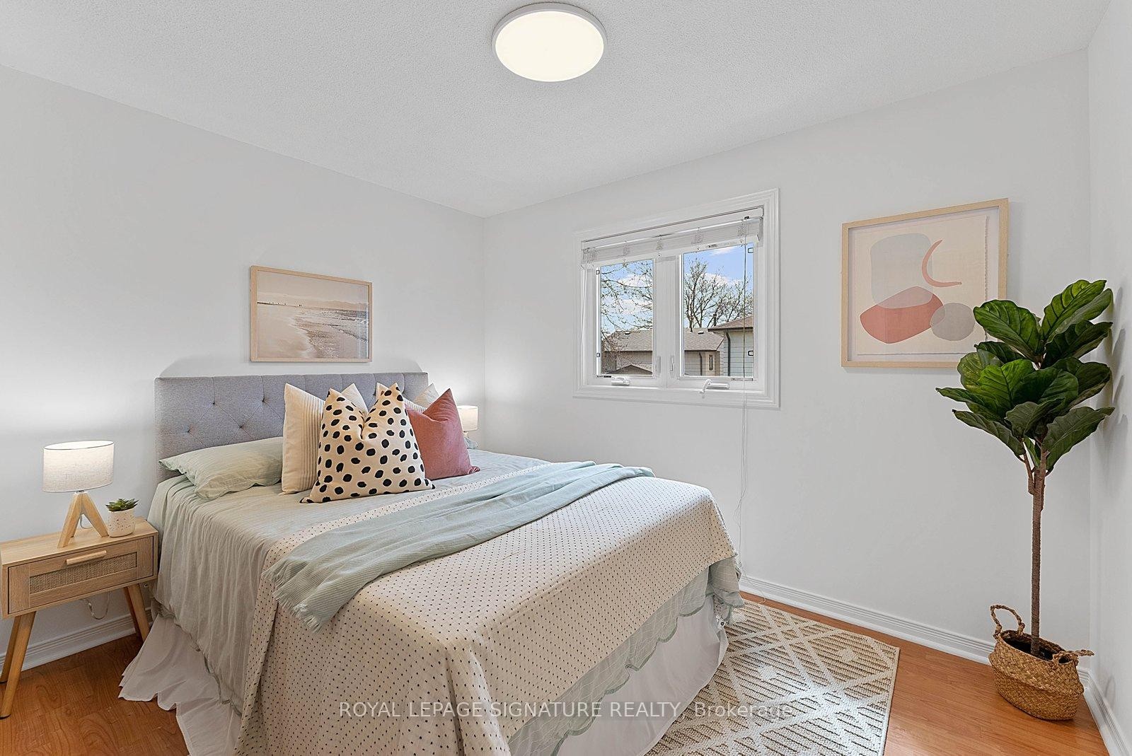 4046 Tea Garden Circle, Mississauga, ON - Indoor Photo Showing Bedroom
