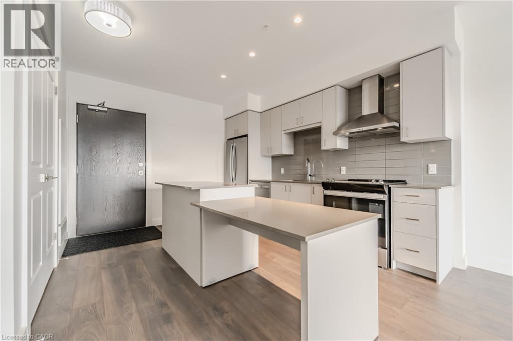 50 Grand Avenue S Unit# 1604, Cambridge, ON - Indoor Photo Showing Kitchen With Upgraded Kitchen