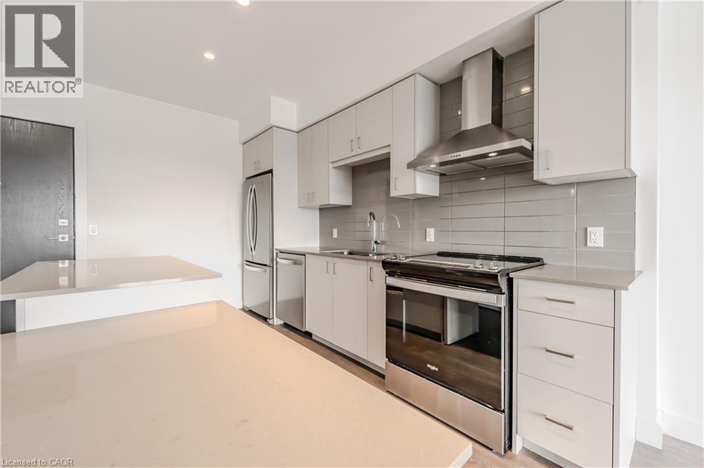 50 Grand Avenue S Unit# 1604, Cambridge, ON - Indoor Photo Showing Kitchen With Upgraded Kitchen