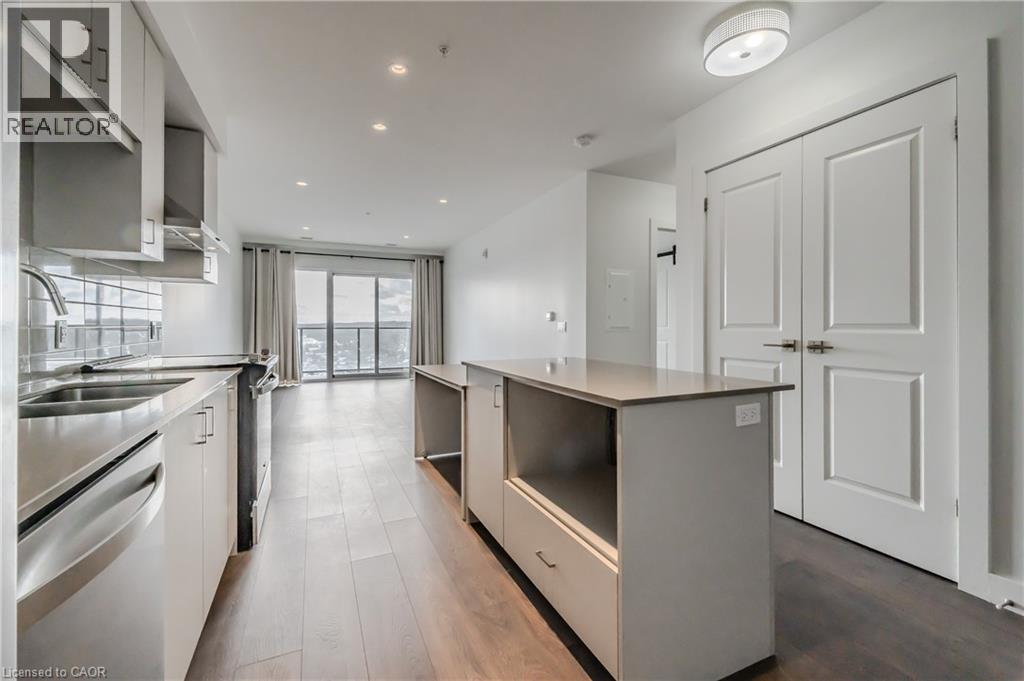 50 Grand Avenue S Unit# 1604, Cambridge, ON - Indoor Photo Showing Kitchen With Double Sink With Upgraded Kitchen