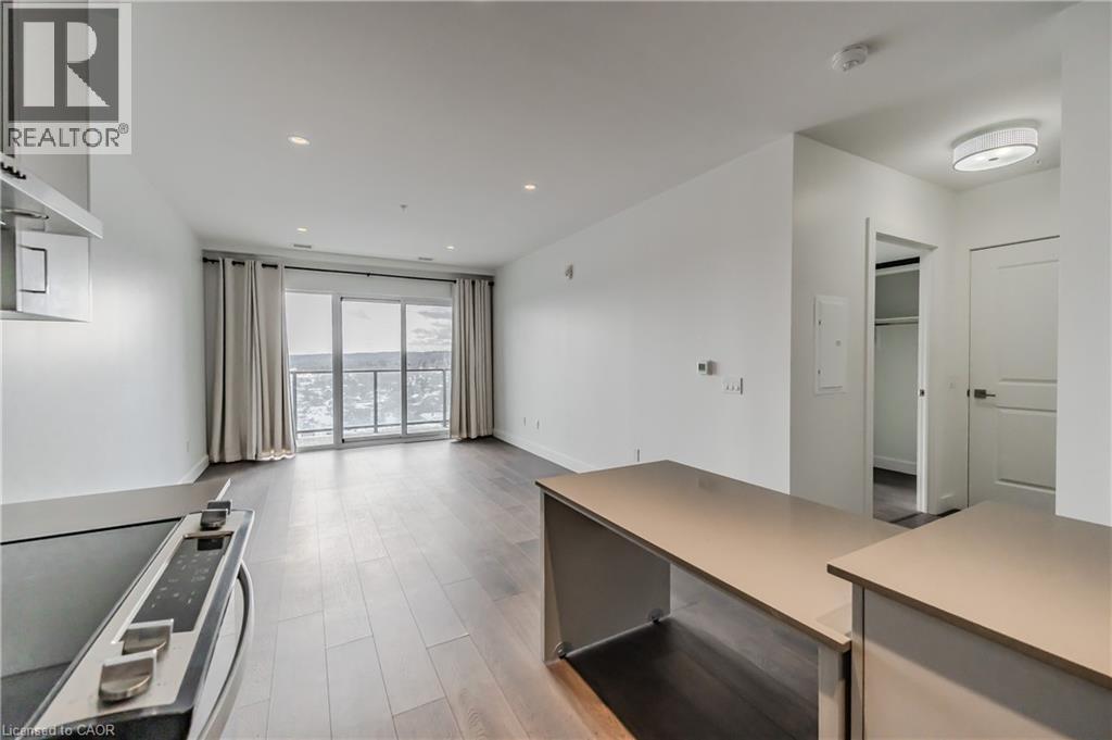 50 Grand Avenue S Unit# 1604, Cambridge, ON - Indoor Photo Showing Other Room