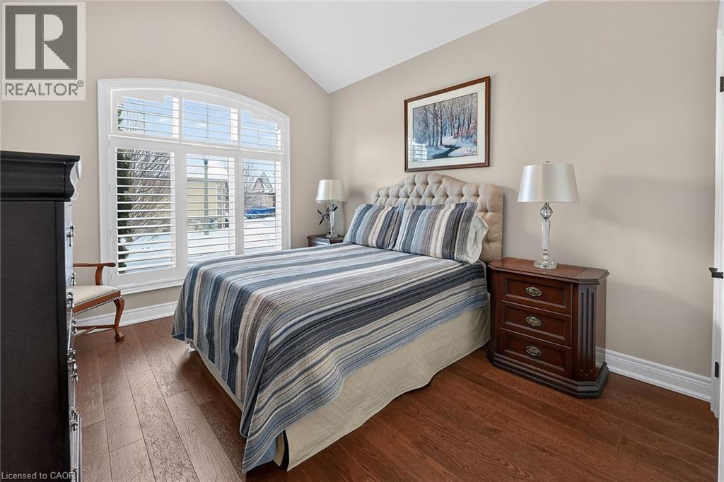 Guest bedroom with vaulted ceilings - 1 Cedar Drive, St. Davids, ON - Indoor Photo Showing Bedroom
