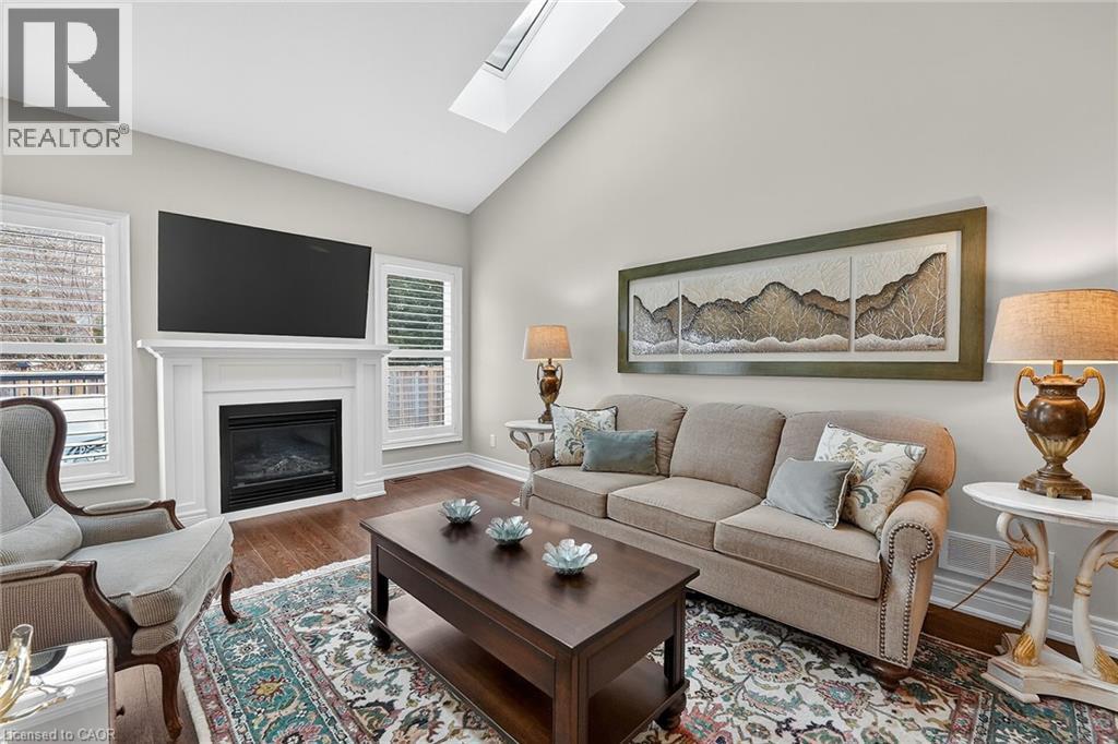 1 Cedar Drive, St. Davids, ON - Indoor Photo Showing Living Room With Fireplace
