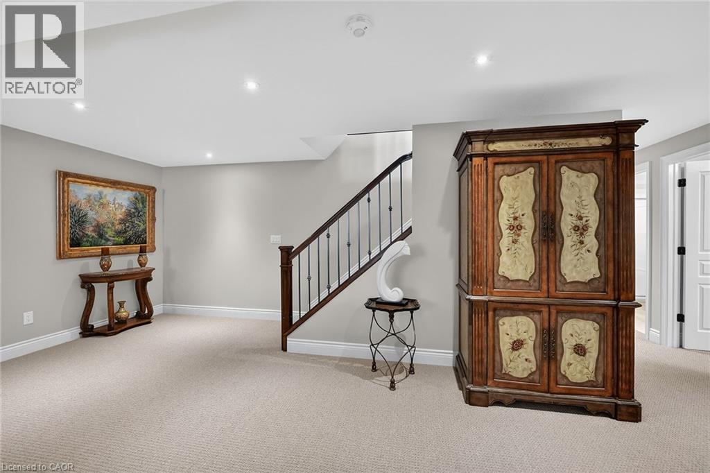 1 Cedar Drive, St. Davids, ON - Indoor Photo Showing Other Room
