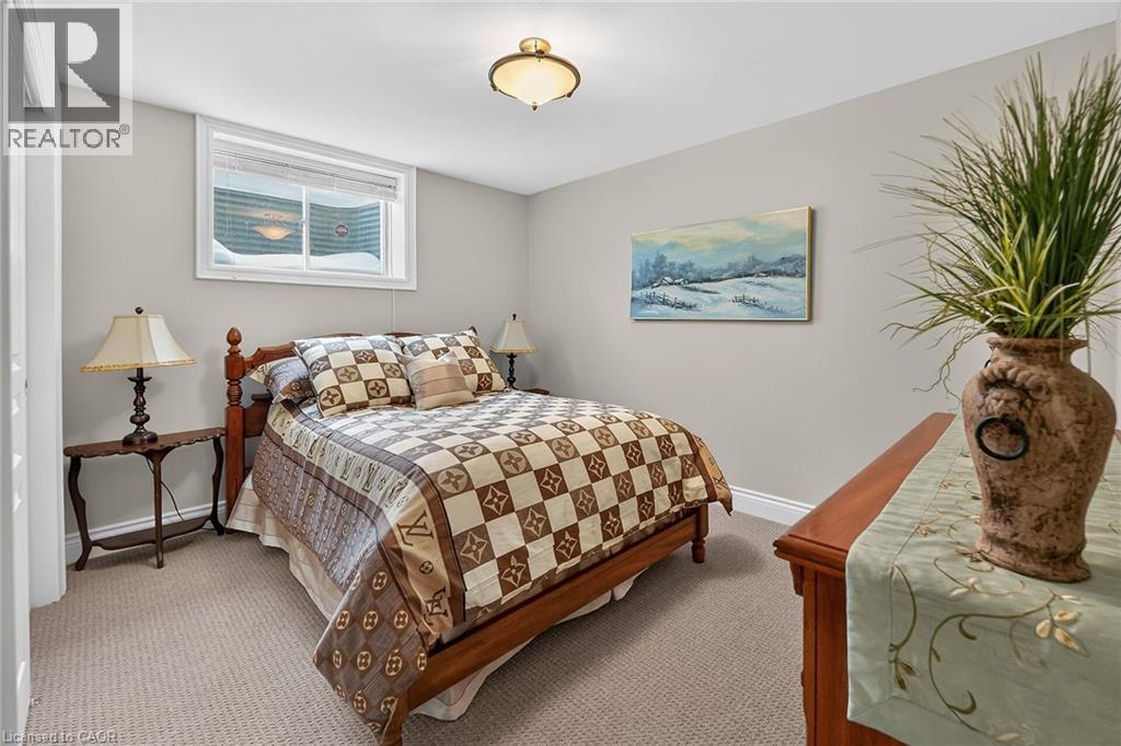3rd bedroom - 1 Cedar Drive, St. Davids, ON - Indoor Photo Showing Bedroom