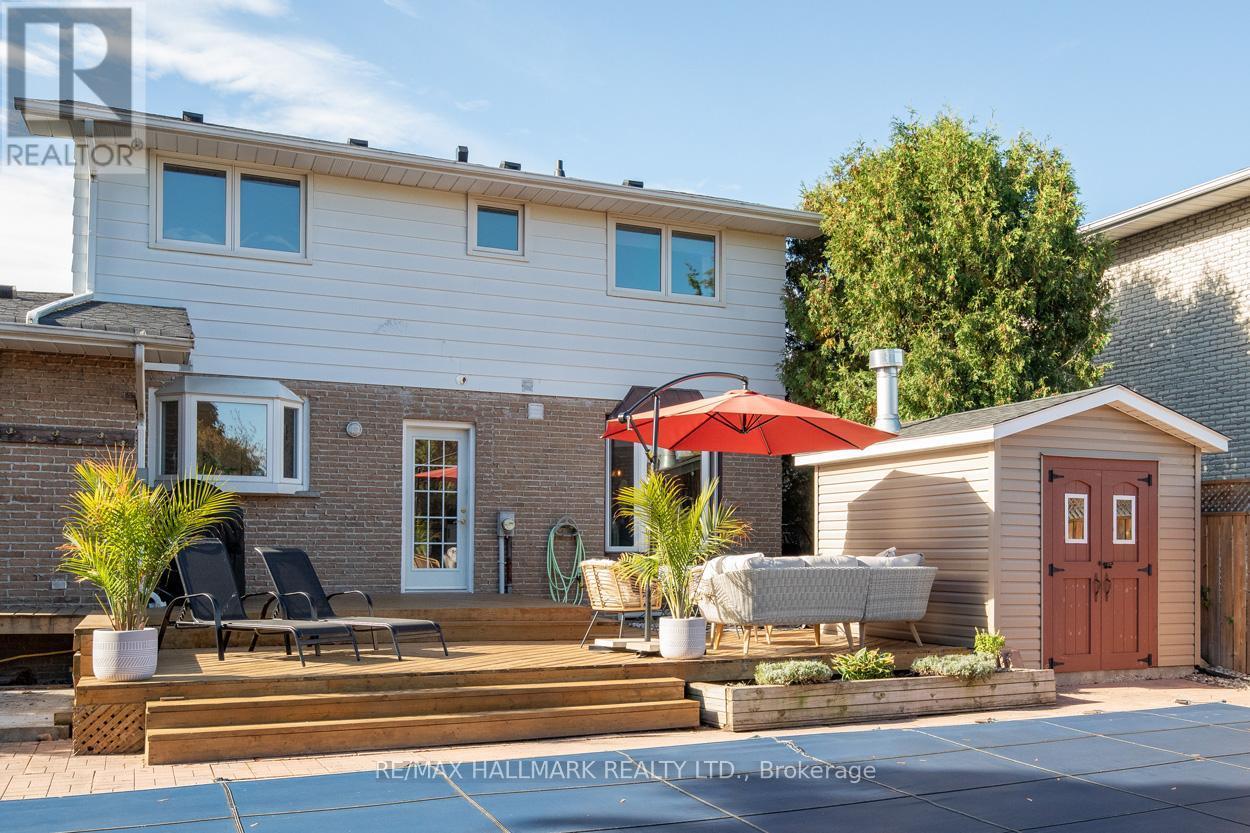 2429 Cliff Road, Mississauga, ON - Outdoor