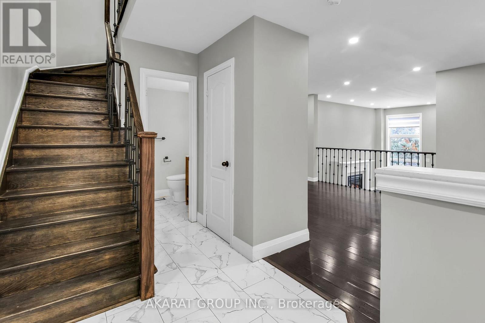 2365 Bankside Drive, Mississauga, ON - Indoor Photo Showing Other Room