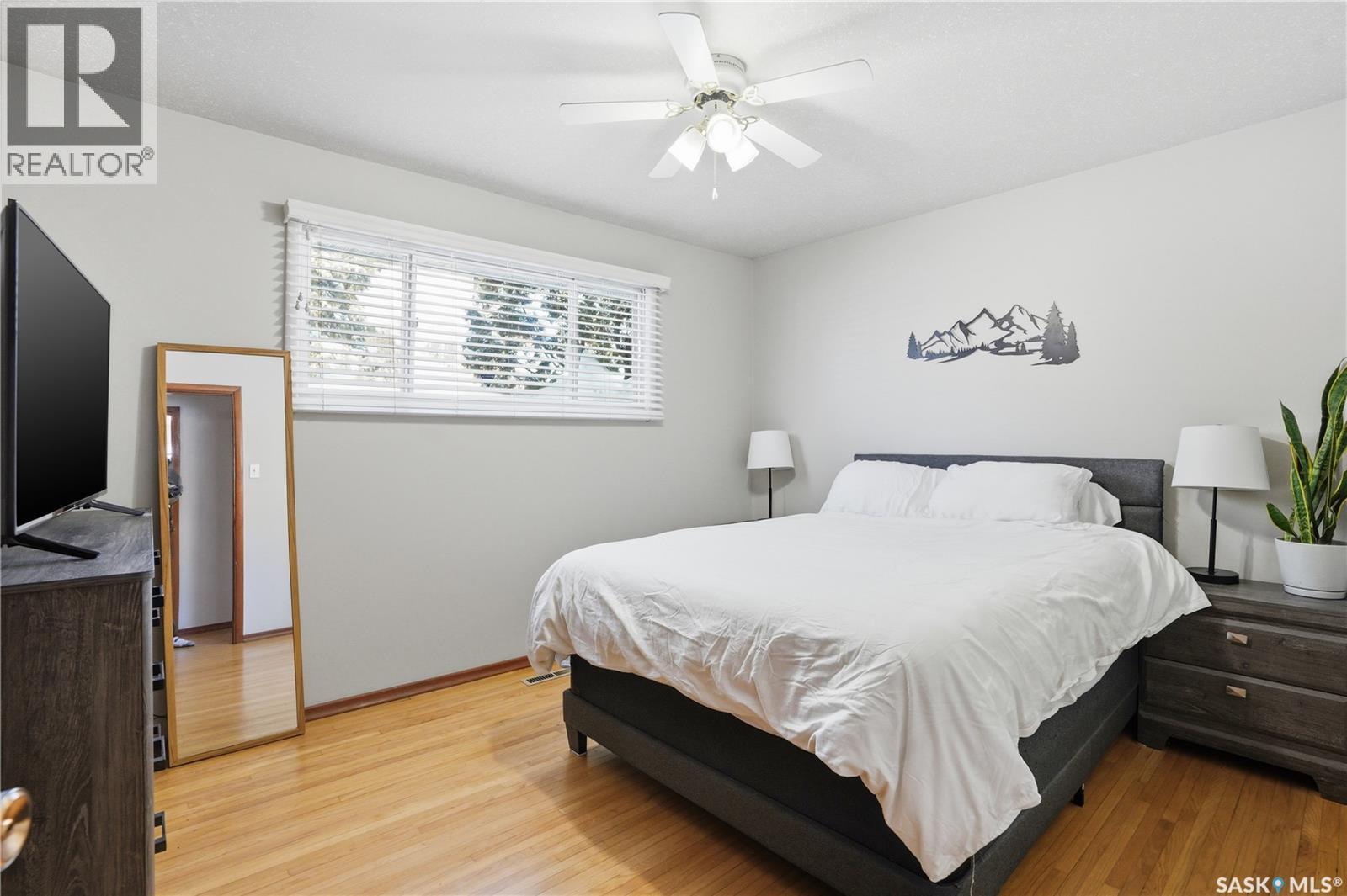 3A & 3B Bateman Crescent, Saskatoon, SK - Indoor Photo Showing Bedroom