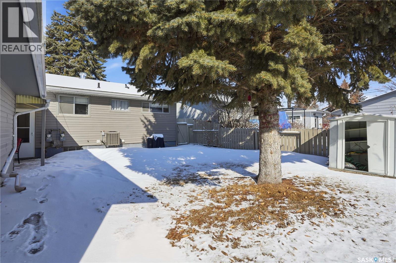 3A & 3B Bateman Crescent, Saskatoon, SK - Outdoor